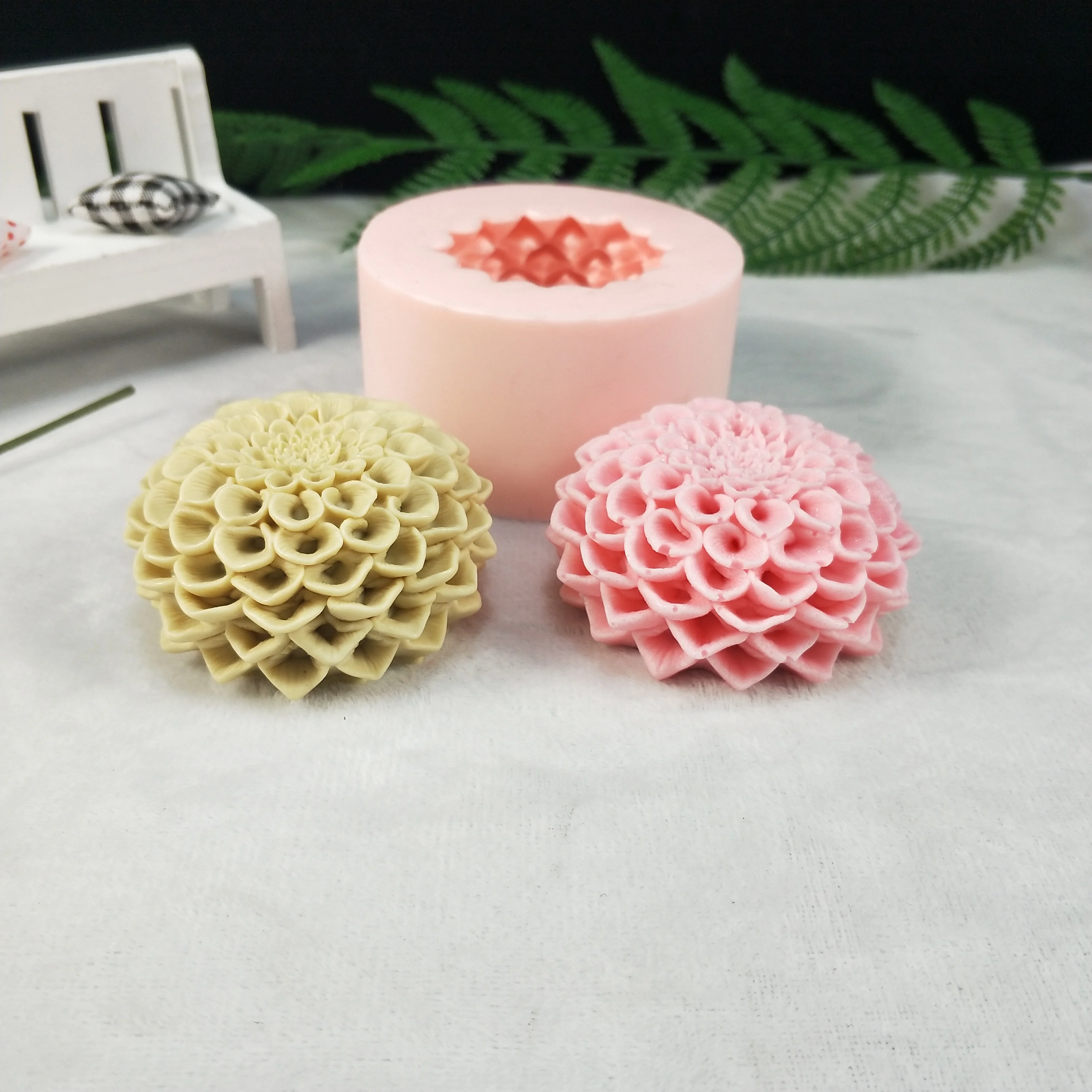 Flower Cluster Soap Molds Silicone DIY Craft Making Cake Pastry Decorating Tools Flower Cluster Soap Molds Silicone DIY Craft Making Cake Pastry Decorating Tools