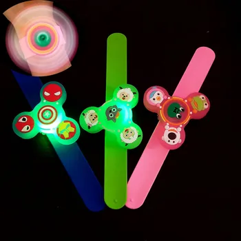 

Transparent gyro light-emitting mosquito repellent bracelet ground selling hot mosquito repellent buckle 100 pieces