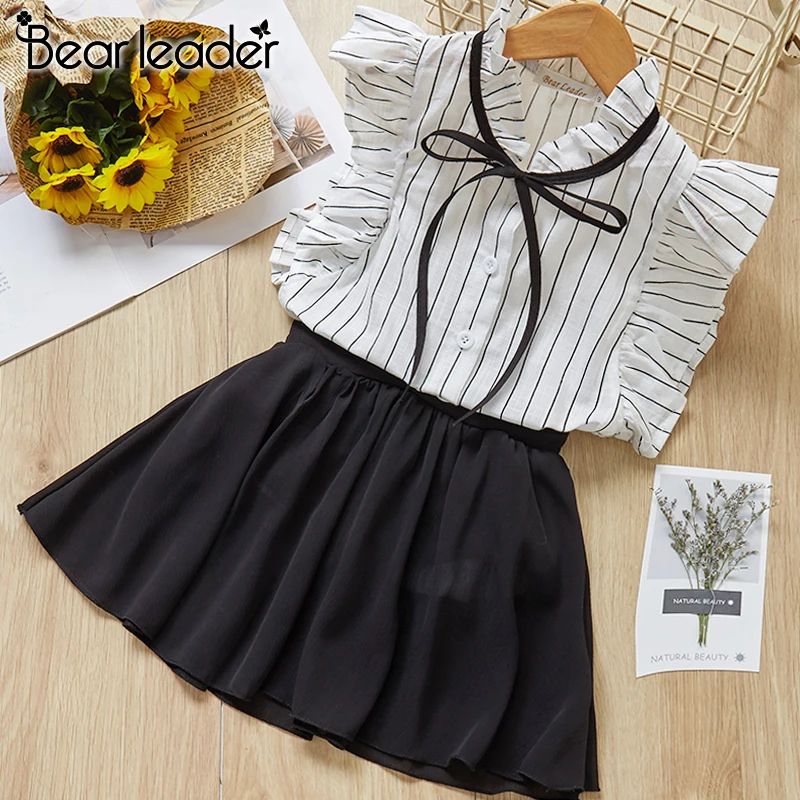 Bear Leader Girls Summer Outfits, Flower Design Short Sleeve T-shirt + Double Pocket Pants, 2-Piece Set for Ages 2-6 image 6