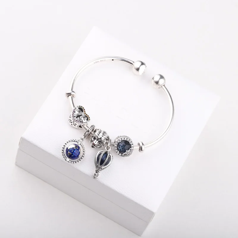 

Kaliyah 100% 925 Sterling Silver 1:1 Autumn New Blue Planet Lion Head Pattern Open Bracelet Free Of Charge