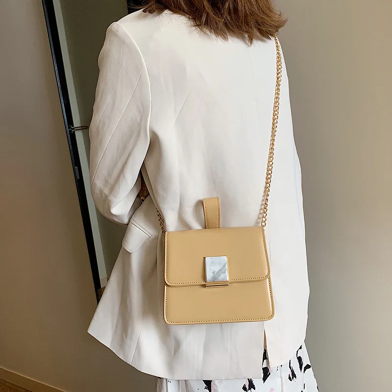 

Large metal button chain bag Korean version of simple women's new 2019 summer fashion slung small square bag