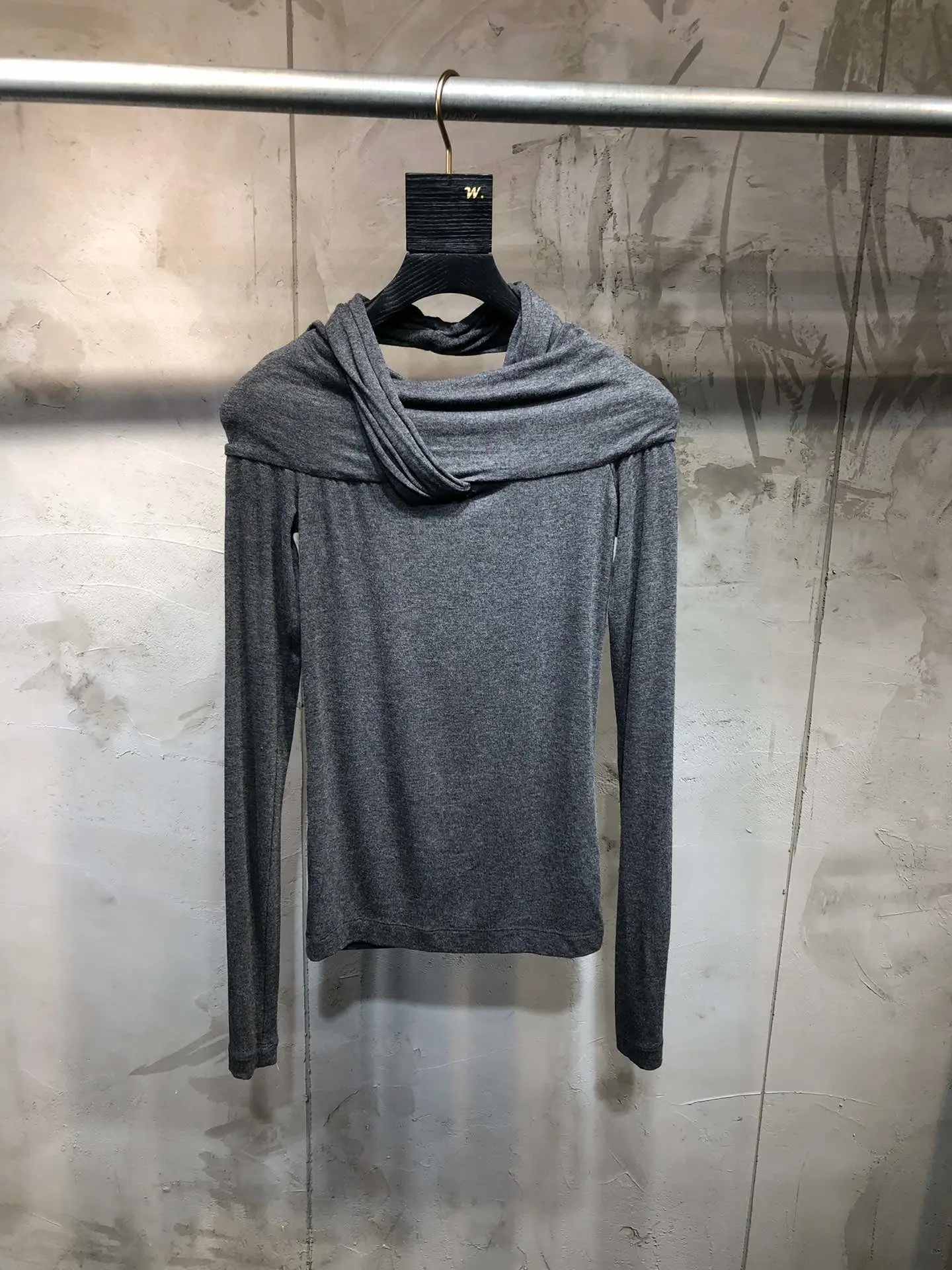 new ladies fashion long-sleeved sexy casual solid color bottoming shirt 1012
