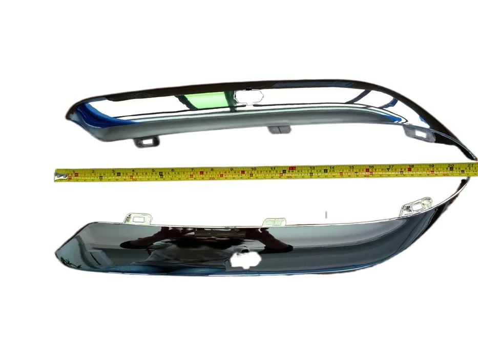 

For the former Chrysler 300C Accessories 300C trim plating front bumper trim highlight bar left and right,