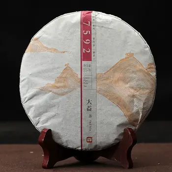 

2014 Year Yunnan Menghai 357g Dayi 7592 1401 Chi Tse Beeng Ripe Shu Cooked Puer Pu Er tea