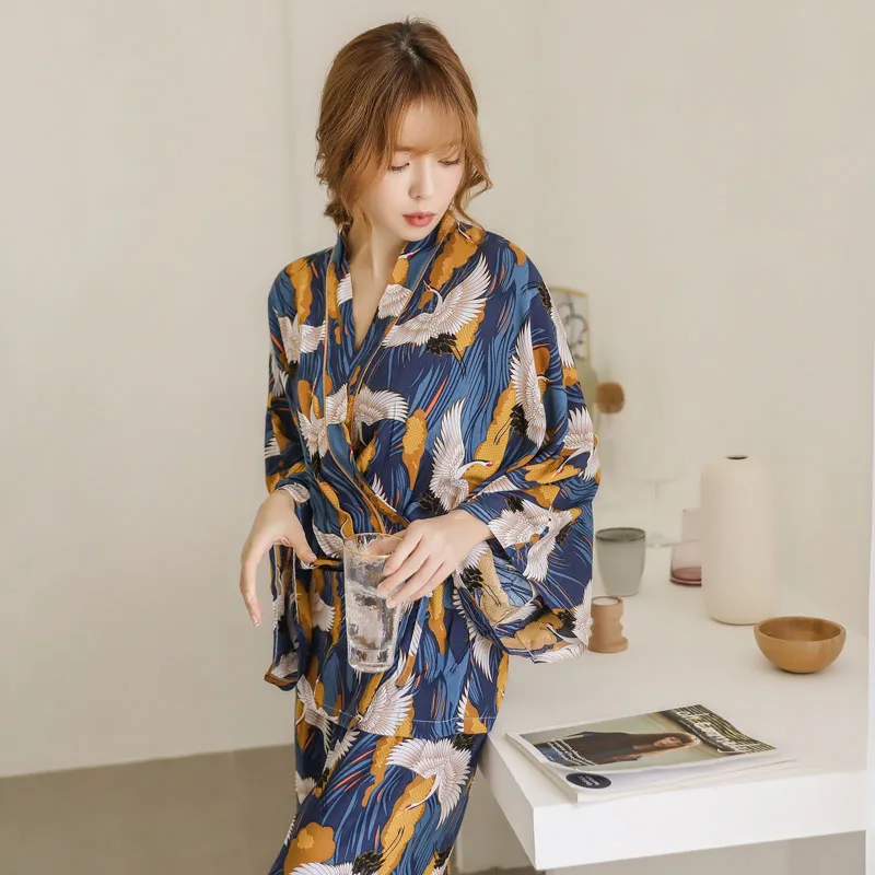 

2019 Autumn Woman Pajamas Two-piece Silk Soft Breathable Japanese Style Red-crowned Crane Kimono Bandage Leisure Wear