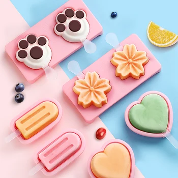 

Silicone Ice Cream Mold DIY Juices Yogurt Ice Cubes Tray Reusable Freeze Popsicle Mold Christmas Ice Cream Maker Tools MM60BQL
