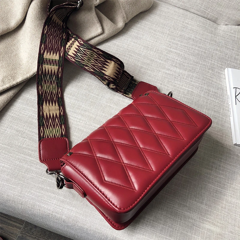 Goede Dames Handtas Klinknagel Kleine Vierkante Tas Crossbody Tassen Voor Vrouwen Zwarte Schoudertas Rode Diamant Rooster Mode Tassen 2019 Femme