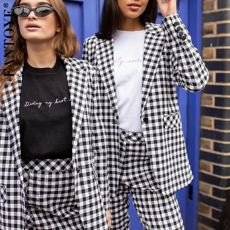 11851951411_2146010042