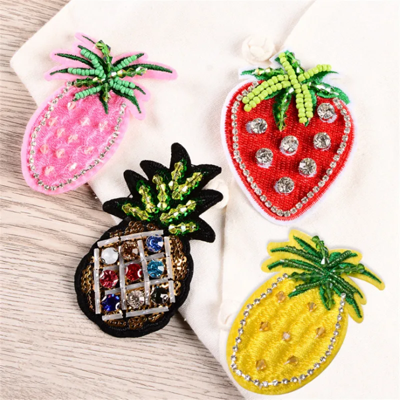 

MAXSIN FUN 1 Pc High Quality Hand-beaded Embroidery Rhinestone Pineapple Strawberry Sticker Garment Decoration Patch DIY