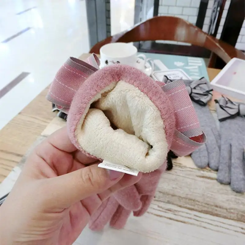 Striped Bow Cashmere Gloves Korean Ladies Winter Gloves Fashion Cute Touch Screen Five Finger Cashmere Warm Women A431 cashmere women gloves
