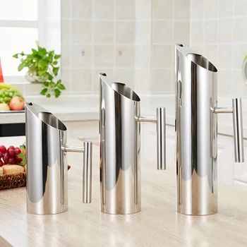 

JEYL Stainless Steel Water Pitcher With Ice Guard Tea Pot Kettle Jug Cold Beverages Juice Pot Ktv Bar Accessories