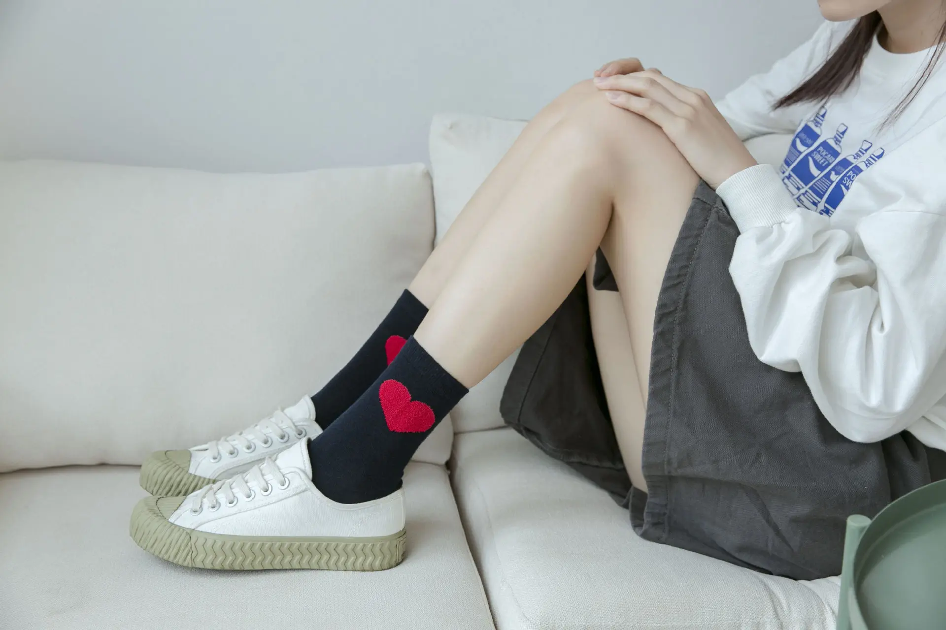 Новые осенние и зимние носки женские креативные милые носки средней длины для школьниц в Корейском стиле 391