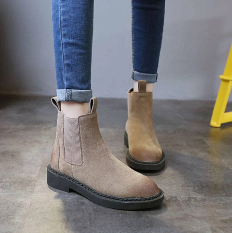 Genuine Leather Women Chelsea Boots Brand Winter Warm Short Ankle Boots Plus Size Platform Single Flats Martin Shoes Woman 30