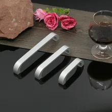 Космическая ручка из алюминиевого сплава матовая 128 современный минималистичный шкаф с выдвижным ящиком, одноцветная ручка, Прямая с фабрики