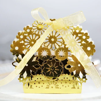 

50pcs Laser Cut Lace Flower Carriage Favor Gifts Candy Boxes With Ribbon Baby Shower Wedding Birthday Party Favor Decoration