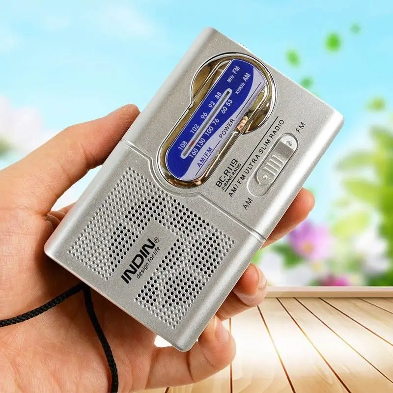 Portable Digital Radio Receiver AM FM Speakers Telescopic Antenna Portable Music MP3 Player Mini Loundspeaker Sliver Elderly
