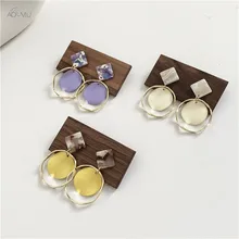 AOMU корейский Простой Серебристого Металла полые Карамельный цвет металлический диск акриловые сережки серьги для свадьбы Подарки женщине на день рождения Подвеска для вечеринок