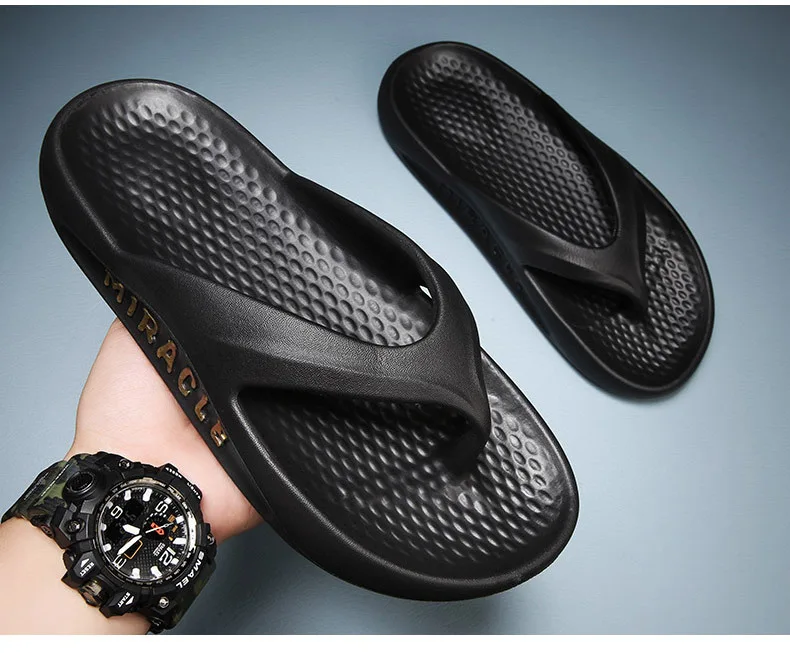 Verão nova massagem flip flops homens moda