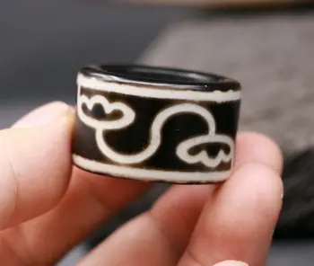 

Treasure Magic Power Unique Unique Magic Tibetan Old Agate Lotus Flower Pure Love Band Ring dZi Bead Amulet