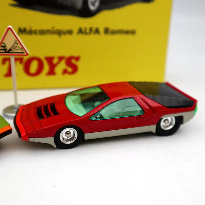 Набор игрушек Атлас Динки 1426 1426P карабин Bertone mechanique Alfa Romeo литой