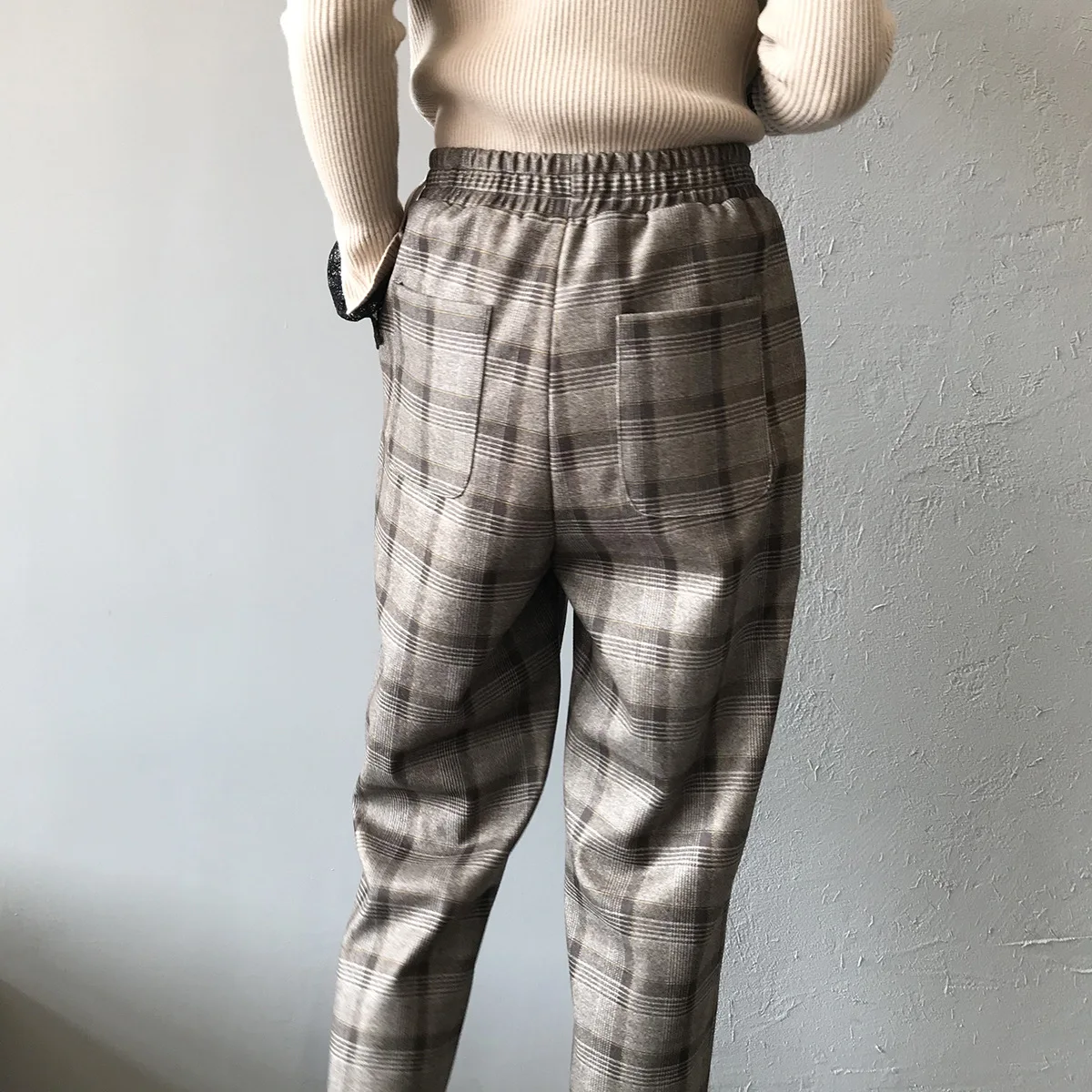 Casual pants women's autumn and winter new Korean version LOOSE WOOL PLAID Harun pants high waist 9-point pants