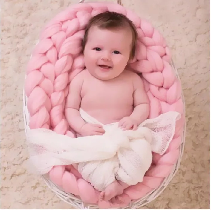 

Hand-woven Woven Blankets for Newborn Babies Thick Warmth Twisted Blanket Photography Props Soft Fluffy Merino Wool Blankets