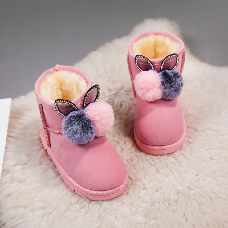 Pink Зимние сапоги для девочек; новая зимняя детская хлопковая обувь; теплые сапоги-трубы средней высоты; короткие плюшевые сапоги с мягкой подошвой средней высоты для мальчиков и девочек - Цвет: Pink