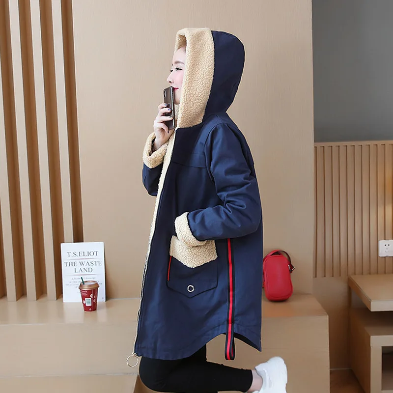 Размера плюс женская куртка жира осенняя одежда новая осень стеганая