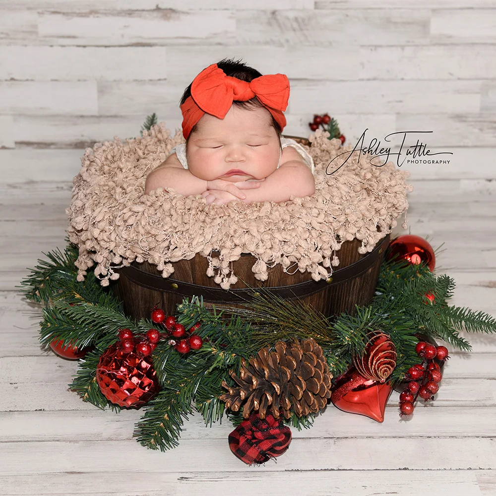 

Don&Judy Christmas Flokati Newborn Photography Props Hand Crochet Round Blanket Basket Stuffer Filler Mat for Baby Photo Shoot