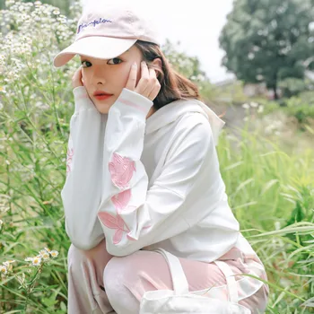 

Japanese Fashion Long Sleeve Loose Tops Hoodies Women Autumn Pastoral Style Casual Rose Embroidery White Hooded Sweatshirt Women