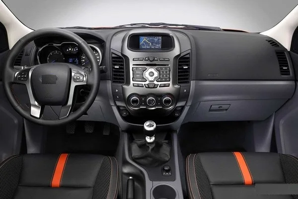 Автомагнитола для Ford Ranger F250 2011-2014 головное устройство с мультимедийным