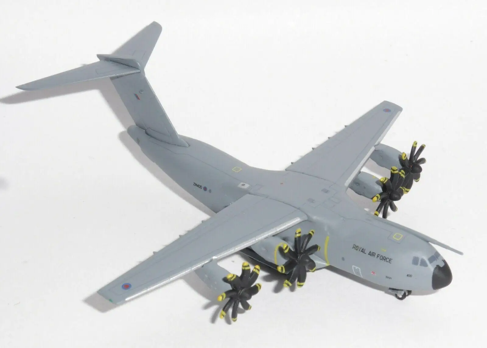 Herpa Royal Air Force Airbus A400M Atlas No. LXX Squadron RAF Brize Norton 1/500 литье под давлением модель самолета