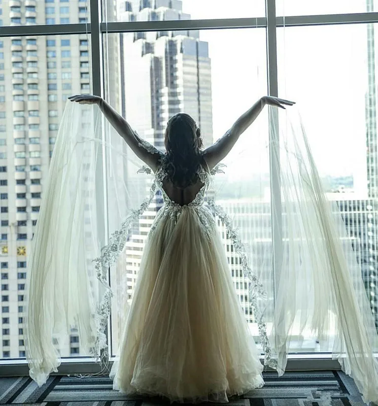 2019-african-country-wedding-dresses-appliqued-lace-a-line-floor-length-bohemian-wedding-dress-with-wrap-custom-made-boho-bridal-gowns (3)_副本