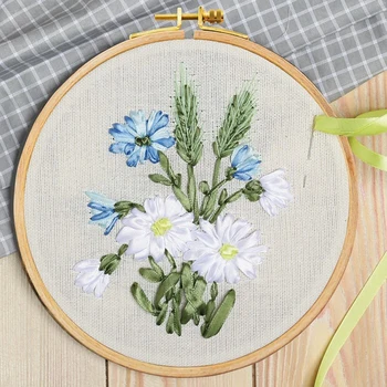 

Embroidery on the "Daisies" hoop 4441314