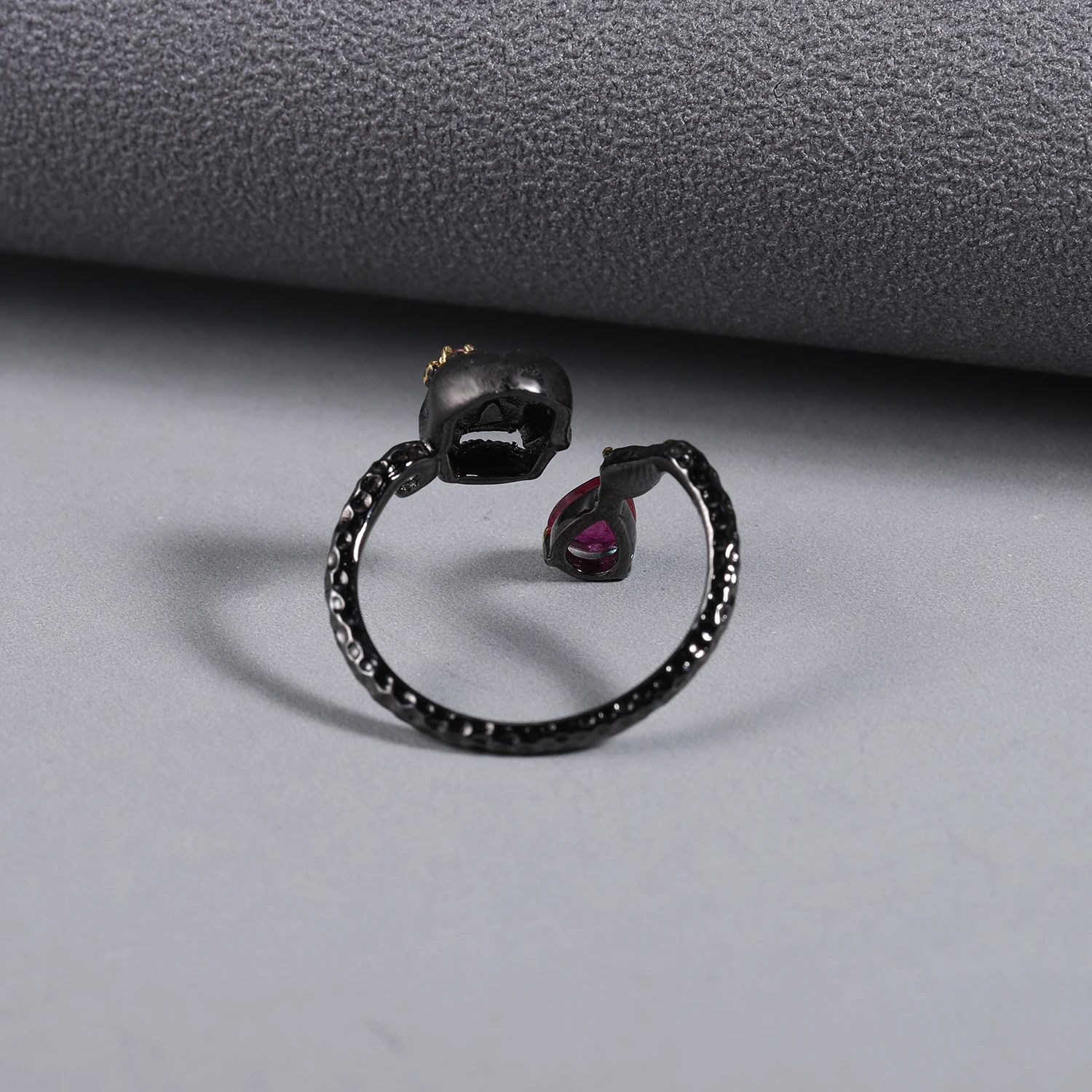 GEM'S BALLET 0.9Ct натуральный рубин драгоценный камень кольцо 925 пробы серебро ручной работы Регулируемый Череп Кольца для женщин хорошее ювелирное изделие