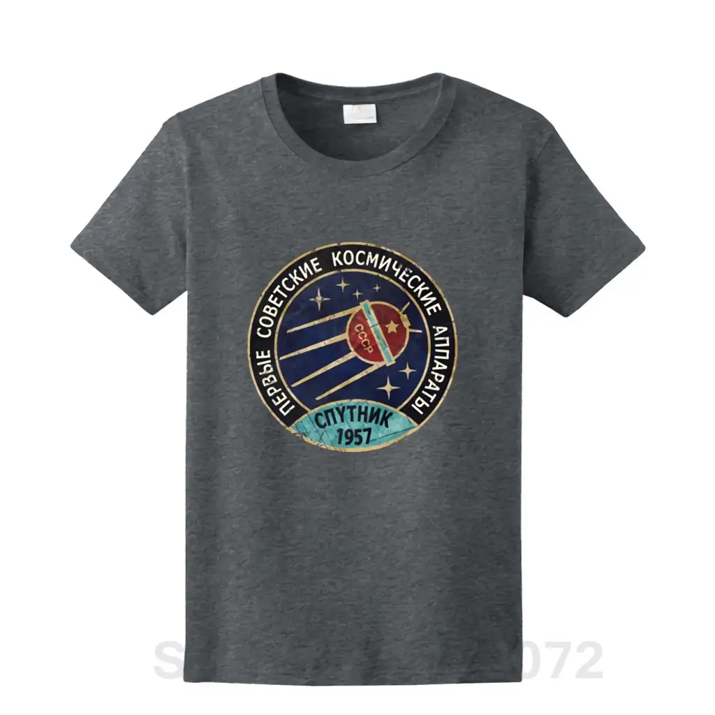 

2018 New Vintage Russia CCCP Yuri Gagarin T-Shirt men Group Team Soviet Retro Tees Sputnik V01 Space Exploration Program T Shirt