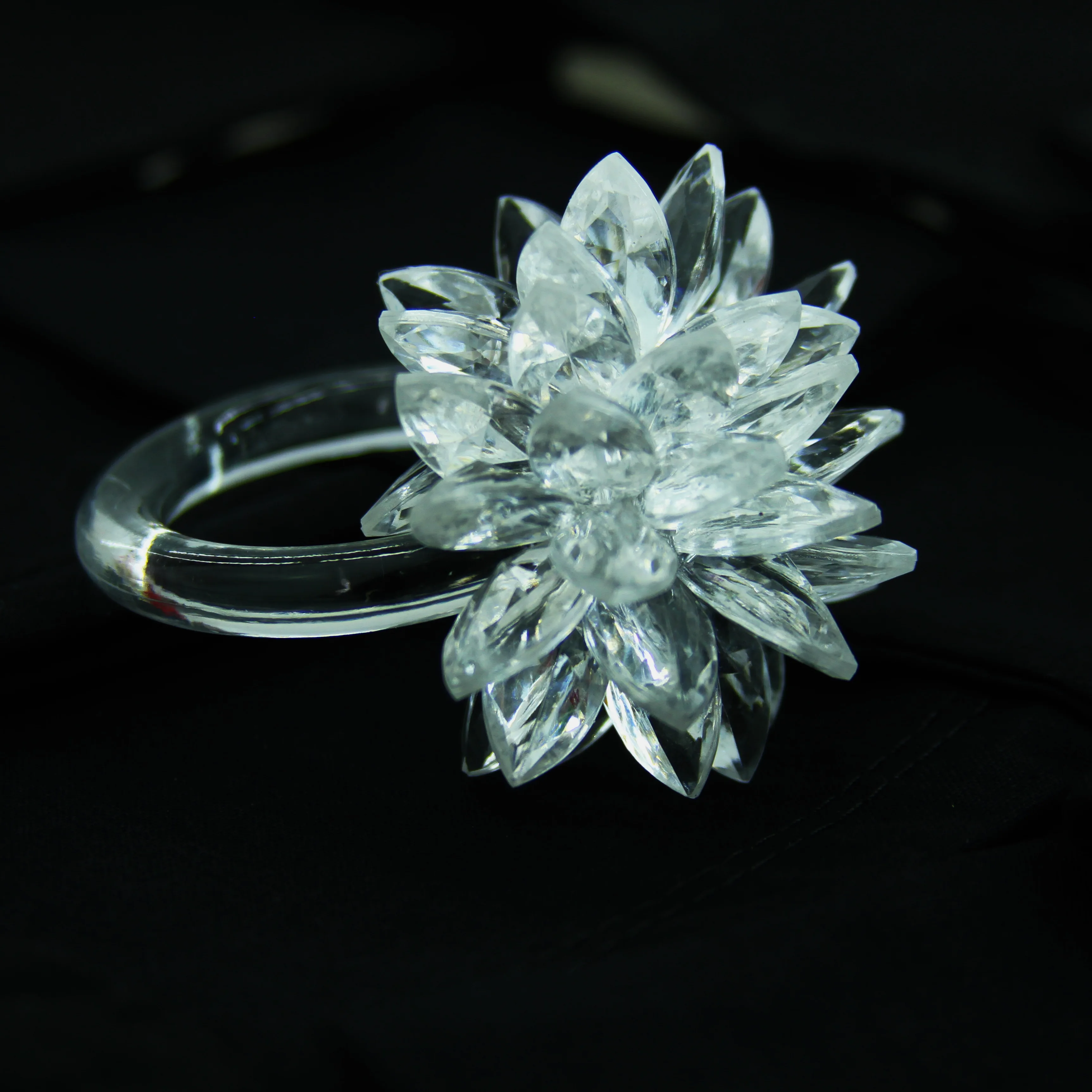 Акриловый держатель для салфеток с бусинами|ring gift|ring ring musicring |