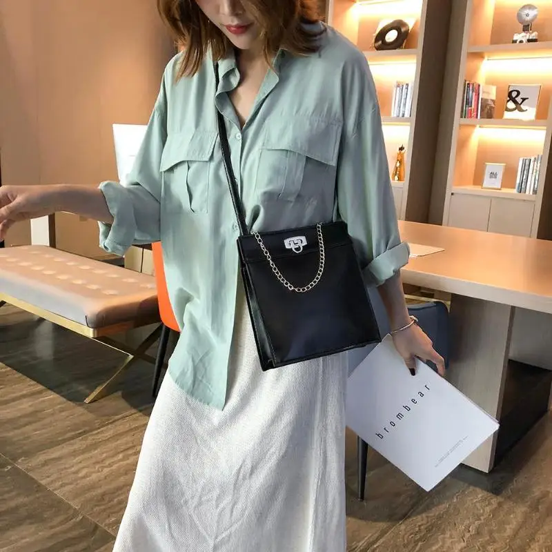 

Solid Color Totes Women Square Shoulder Messenger Leather Buckle Chain Bag
