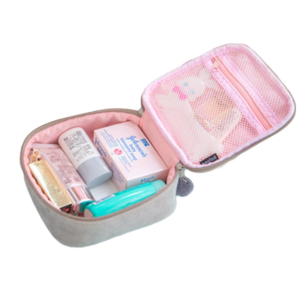 

AA 2020 Women Makeup Bag Soft Plush Cute Bunny Style Toiletry Organizer Waterproof Portable Cosmetic Storage Pouch for Ladies
