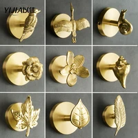 Animal Shape Solid Brass Hanging Coat Rack Clothes Display Racks Key hook Storage Hangers Wall Decorative Flower 1
