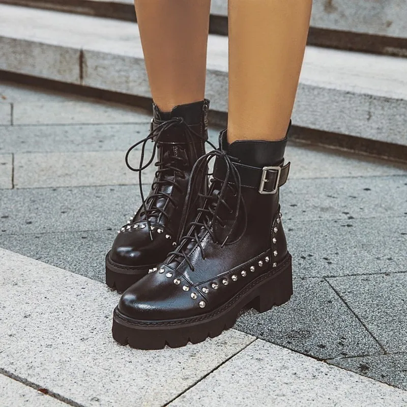 Tanie Kobiety kostki buty na obcasie wiązane buty kobieta Chaussure Zapatos Mujer Gladiator platformy w stylu Vintage PU skórzane botki WXZ248