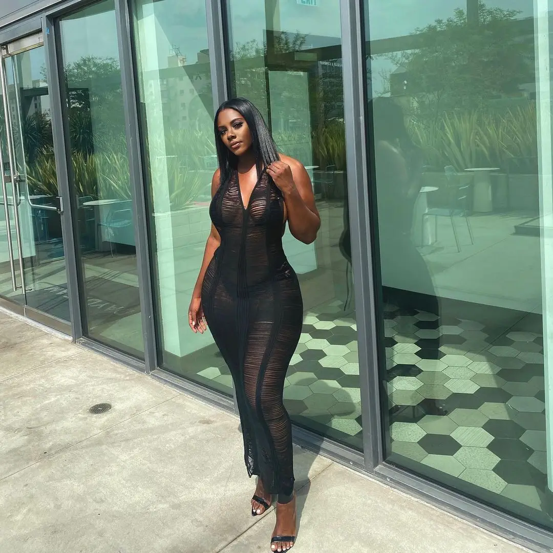 Sexy Women Knitted Maix Dress Halter Backless Deep V Neck Dresses Sleeveless Hollow Out Bodycon Crocheted Beach | Женская одежда