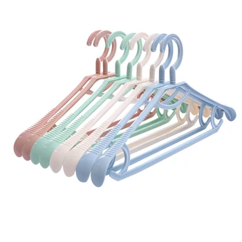 

20 pcs/lot Anti-skid Broad Shoulder Seamless Plastic Clothes Hangers with Clothing Hanging Household Coat Drying Rack