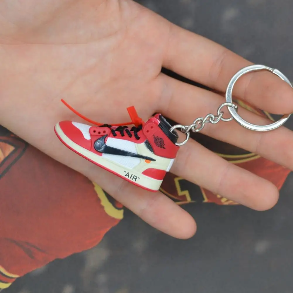 

dropshipping aj1 offwhite Chicago Unc sneaker keychain Air Jordan 1 3D Mini Sneaker Banned Sports shoe Sneaker keychains