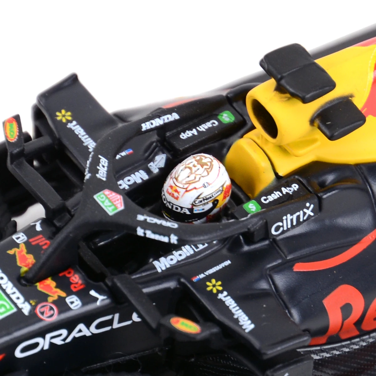 Burago 1/43 F1 ミニカー レッドブル RB16B #33 Amazon.com: Red Bull Racing F1 2021 Rb16b #33 Verstappen or