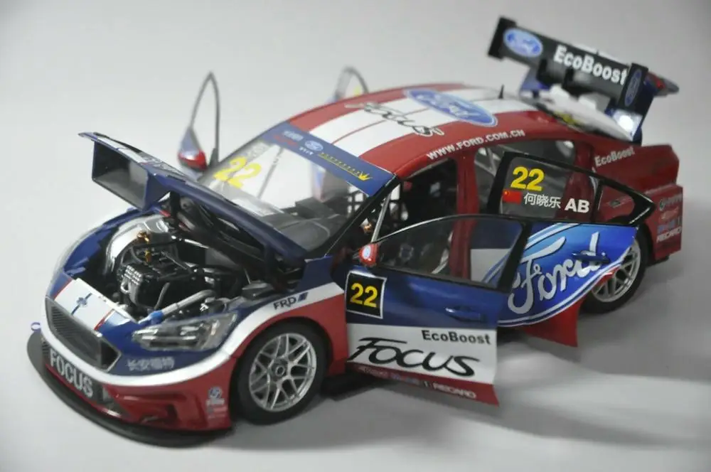 1:18 литая под давлением модель для Ford Focus синий гоночный автомобиль#22 игрушечный автомобиль из сплава миниатюрная Коллекция подарков Фристайл
