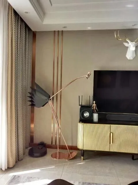 Современный СВЕТОДИОДНЫЙ торшер для гостиной с двойной головкой, регулируемая высота, низкий железный черный/белый лебедь, освещение для спальни, стоячие лампы