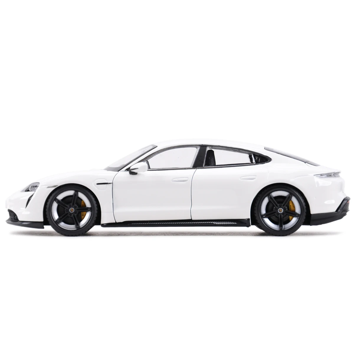 Bburago 1:24 Porsche Taycan Turbo S White Sports Car Static Die Cast Vehicles Collectible Model Car Toys 5