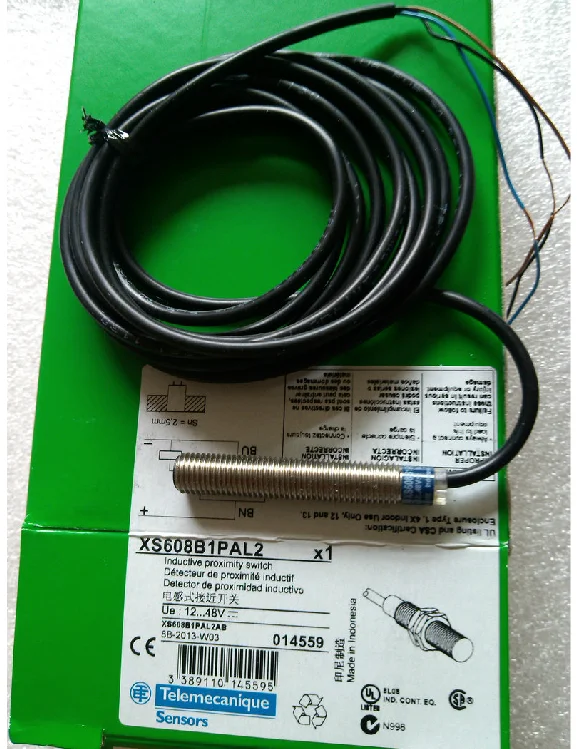 

Индуктивный датчик приближения XS218BLPAL2C M18