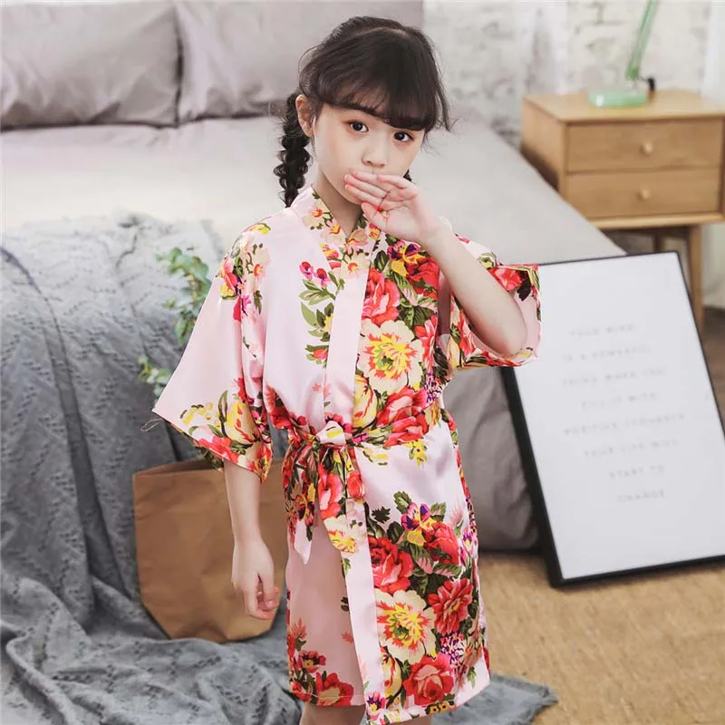 Летнее платье с рисунком в виде пионов для младенцев детский халат для девочки для малышей; для детей; для девочек с цветочным рисунком Шелковый атласное кимоно; наряд, одежда для сна, одежда От 2 до 12 лет